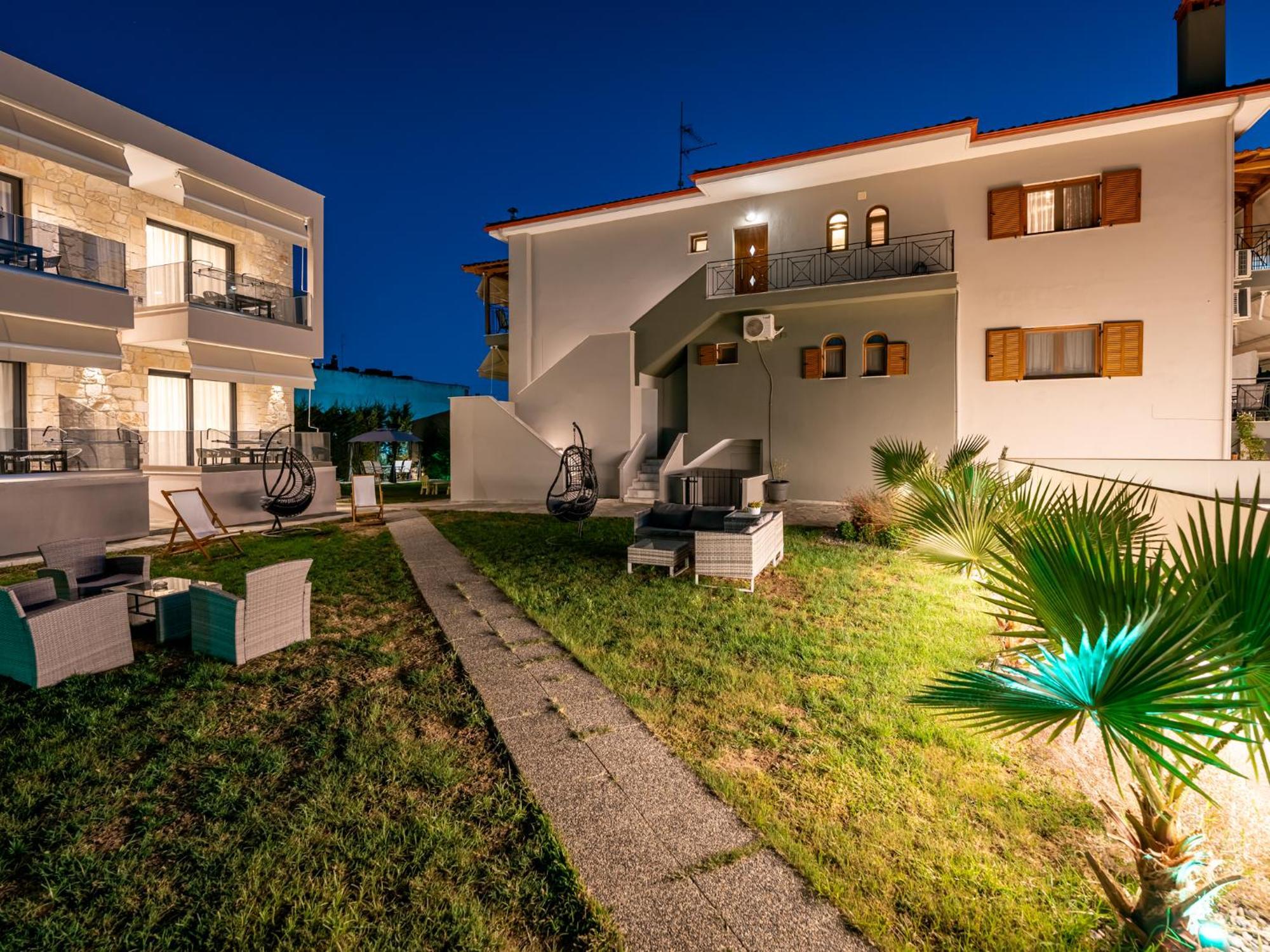 Antony'S Luxury Apartments Nikiti  Zewnętrze zdjęcie
