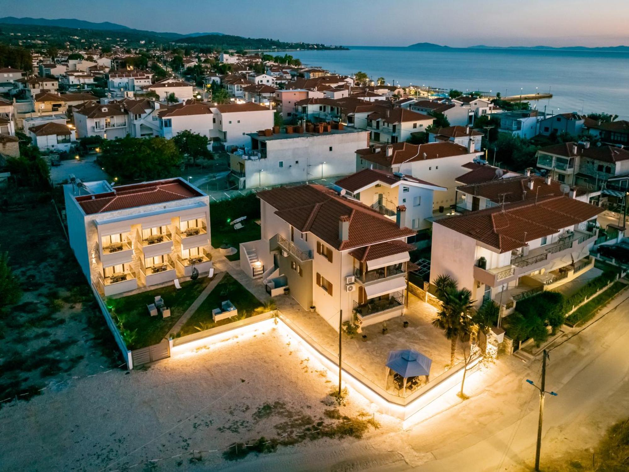 Antony'S Luxury Apartments Nikiti  Zewnętrze zdjęcie