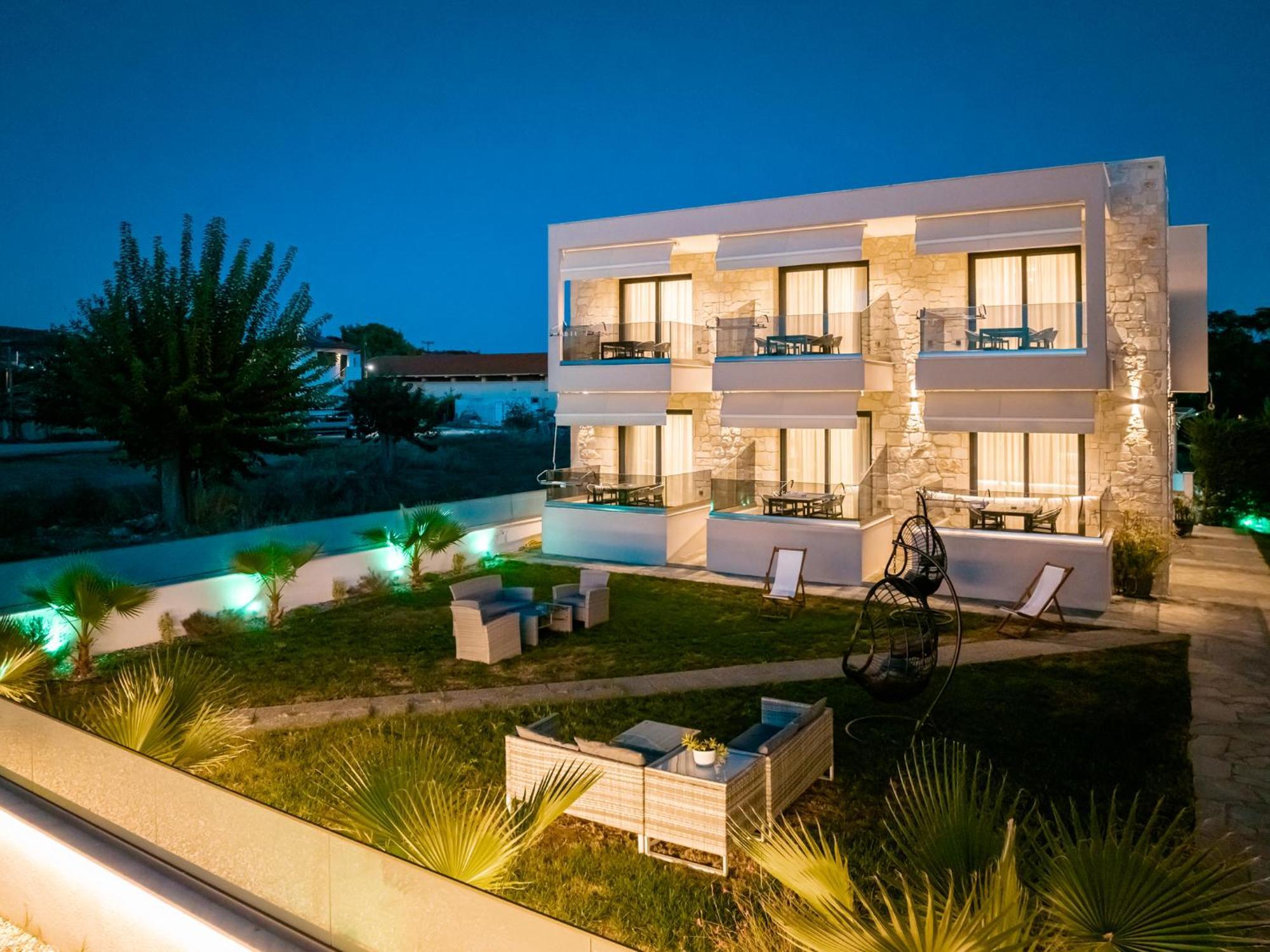 Antony'S Luxury Apartments Nikiti  Zewnętrze zdjęcie