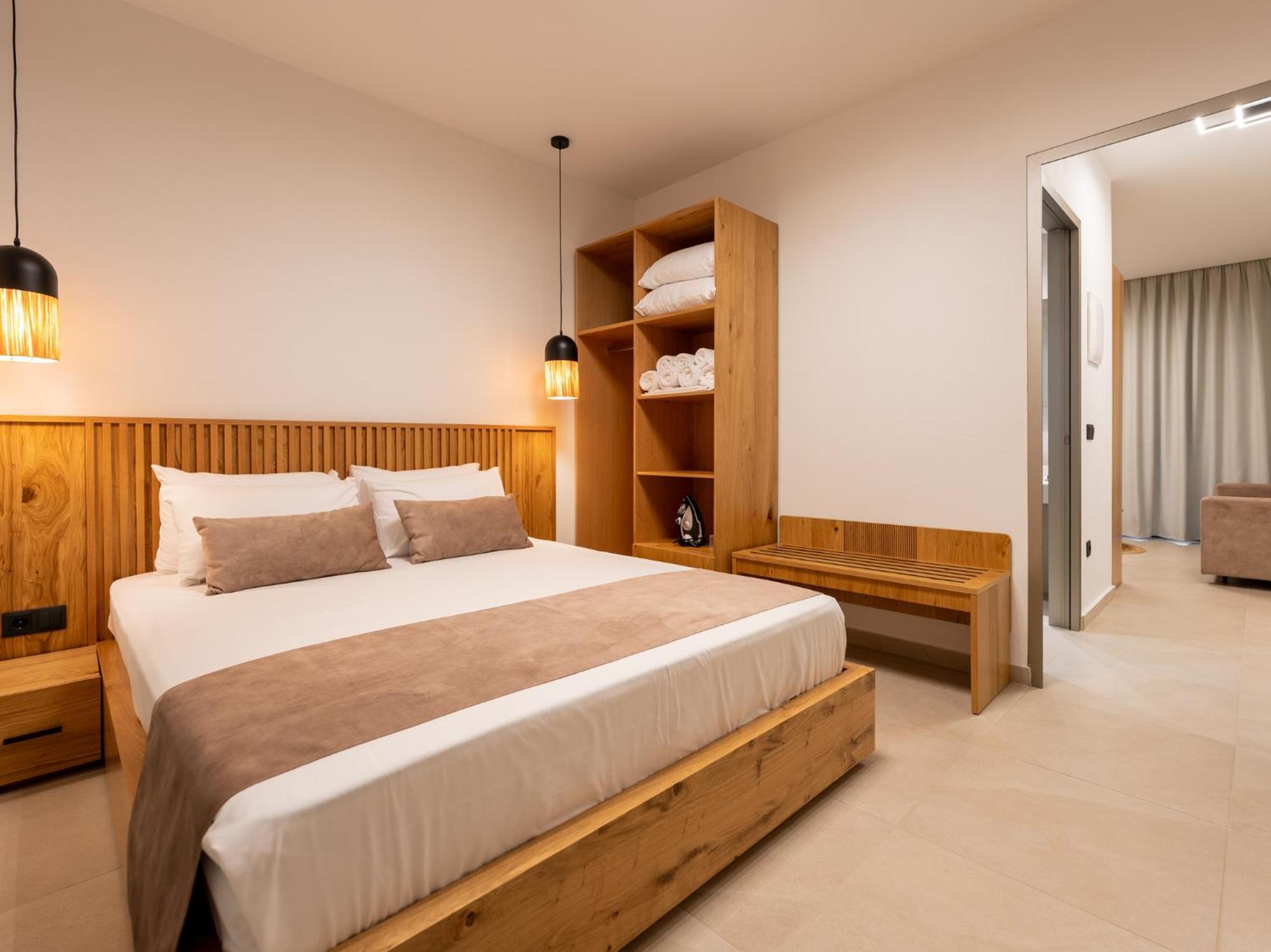 Antony'S Luxury Apartments Nikiti  Zewnętrze zdjęcie