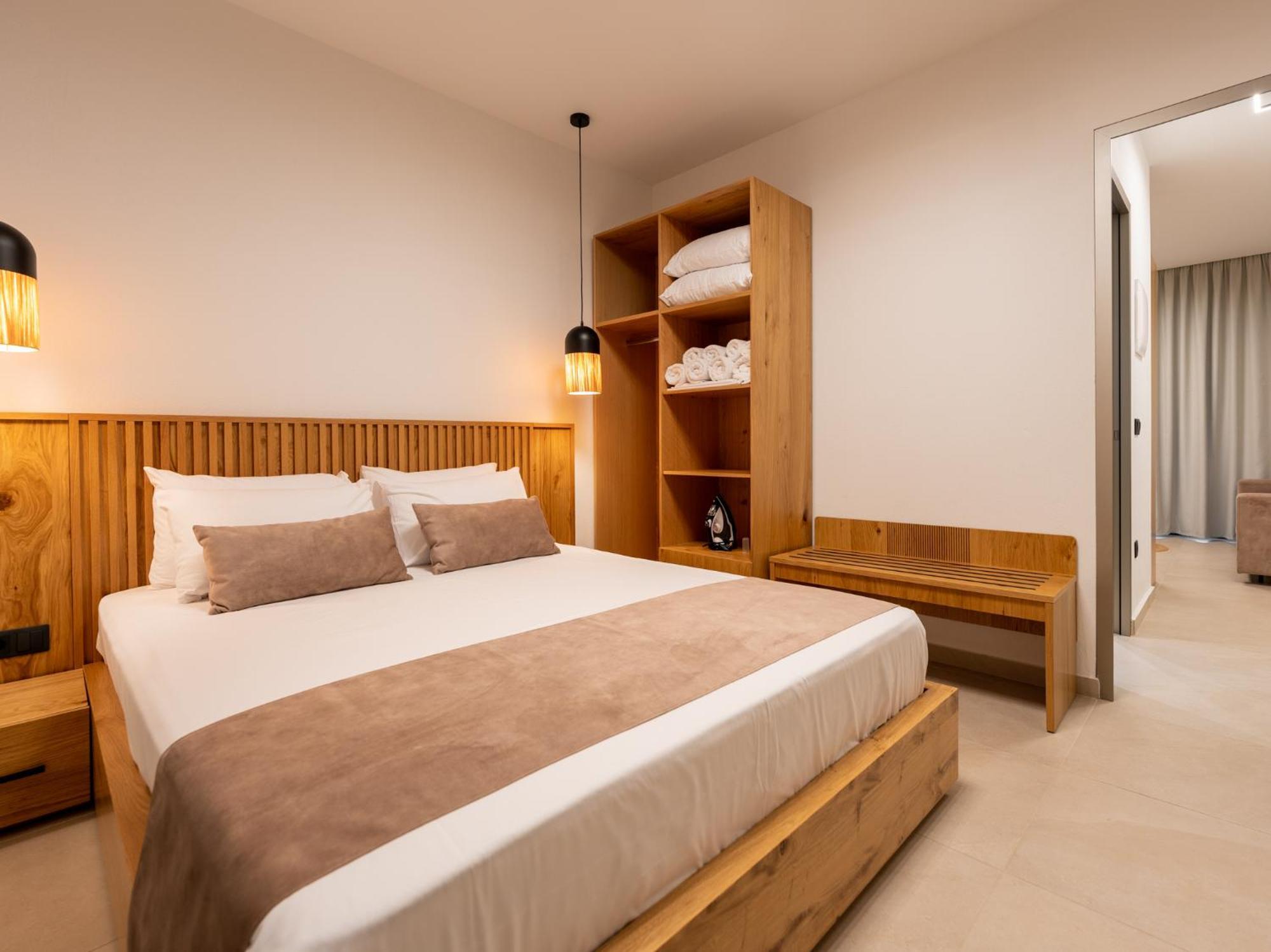 Antony'S Luxury Apartments Nikiti  Zewnętrze zdjęcie